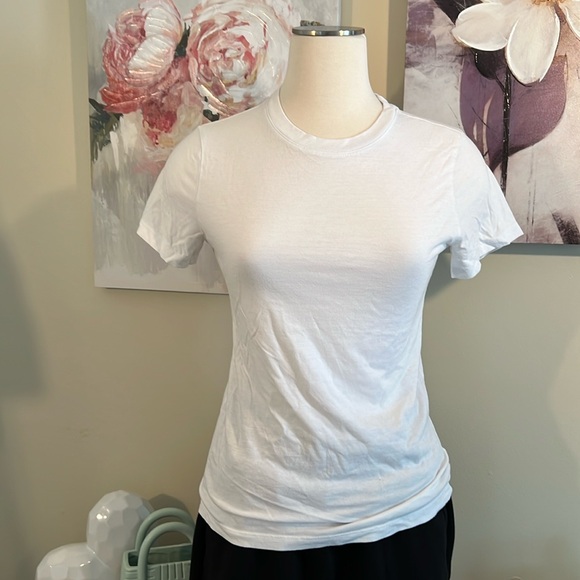A NEW DAY Women’s Plain Tee Size XS - Picture 1 of 4